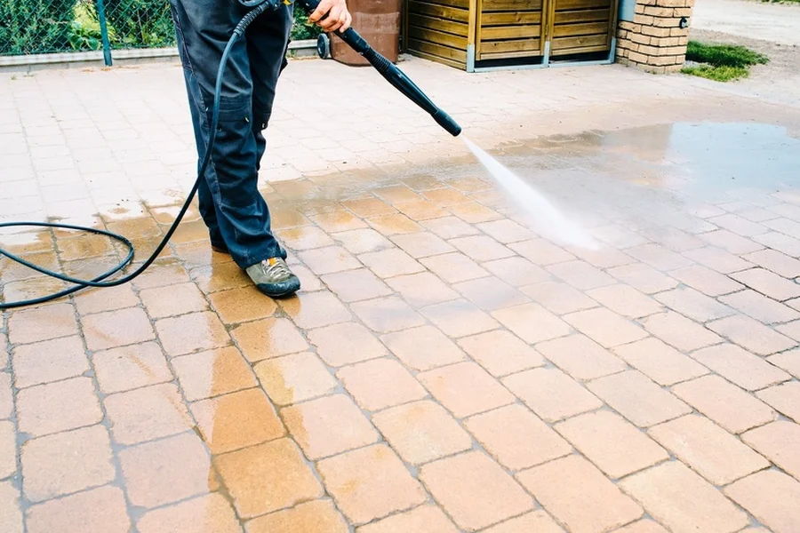 How Pressure Washing Safely Cleans Concrete And Asphalt Driveways in Perth Amboy, NJ How Pressure Washing Safely Cleans Concrete And Asphalt Driveways in Perth Amboy, NJ